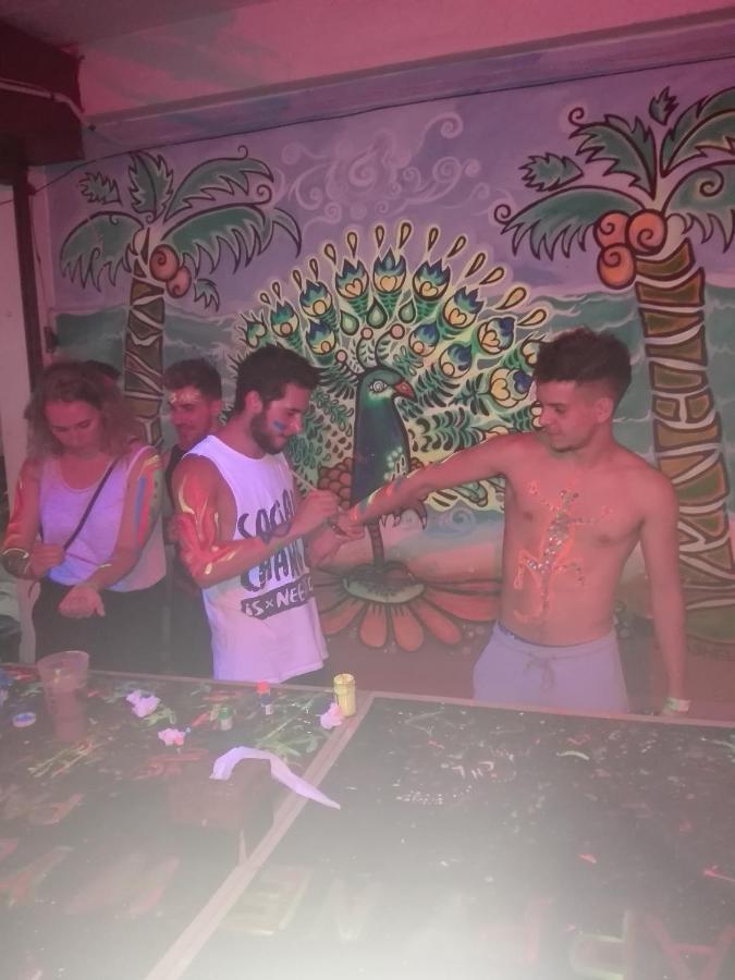 K&M House Apartman Hatrin Kültér fotó